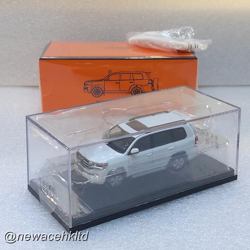 Toyota Land Cruiser Lc200 Whi (Rhd)