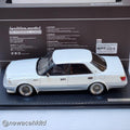 Toyota Crown Royal Saloon G (130) Pearl White/Silver