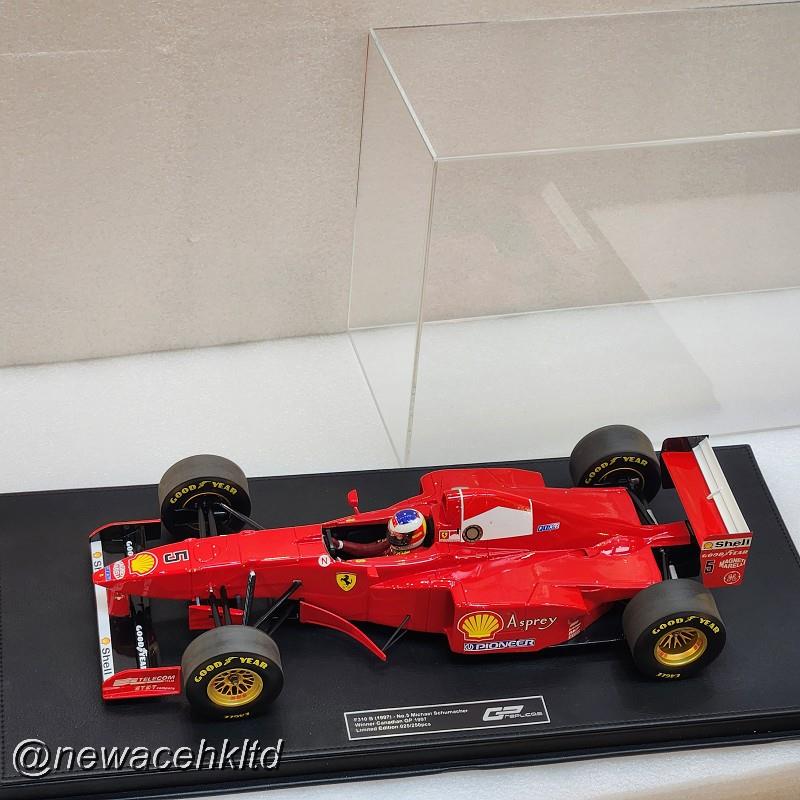 Ferrari F310B Nr.5 Michael Schumacher Winner Canadian Gp 1997 With Driver